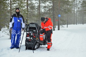 SIF, her ved sekretær Arve Lønnum (t.v.), har ved flere anledninger målt støy fra snøscootere.